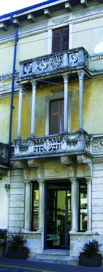 Lo stile “liberty” a sant'angelo Decorazione Liberty lampadari