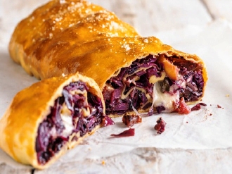 Strudel al cavolo viola